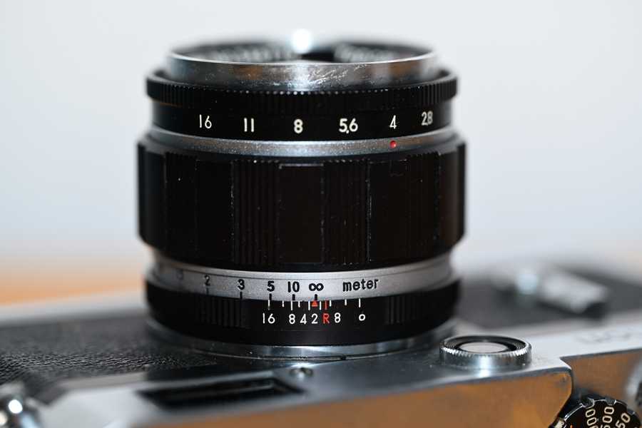 Topcor 5cm f/2 focus scale